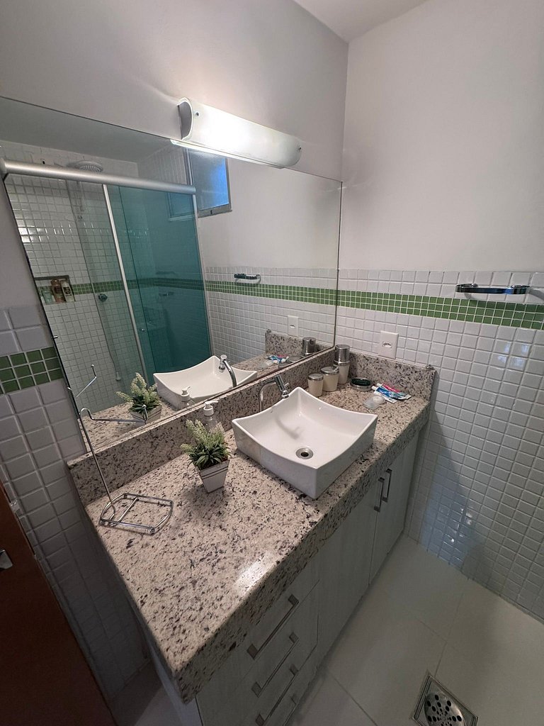 Amplo Apto 2 quartos Asa Sul by CentoEdez