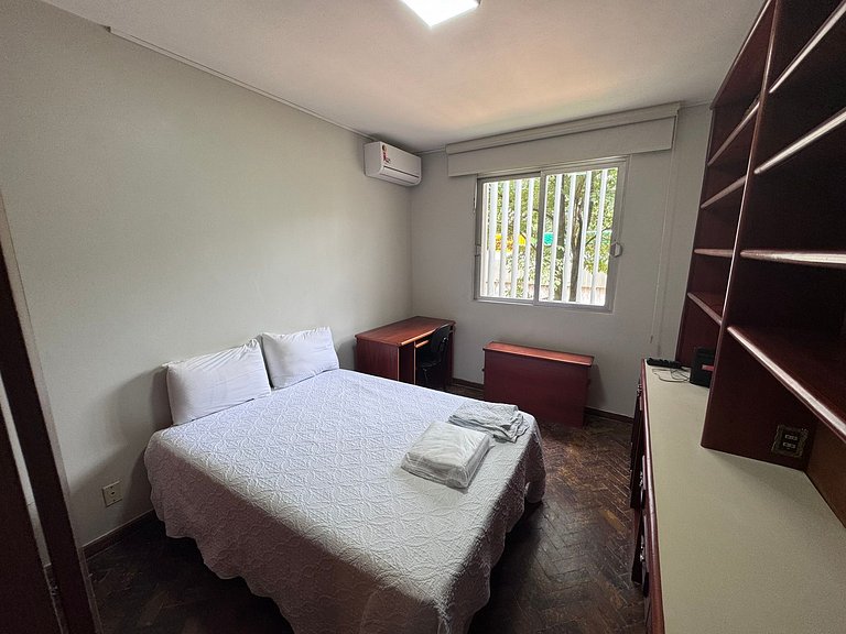 Amplo Apto 2 quartos Asa Sul by CentoEdez